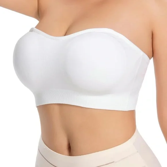 Lingerie Box 3 pc. Wireless Bandeau Bra - Picture 5 of 8